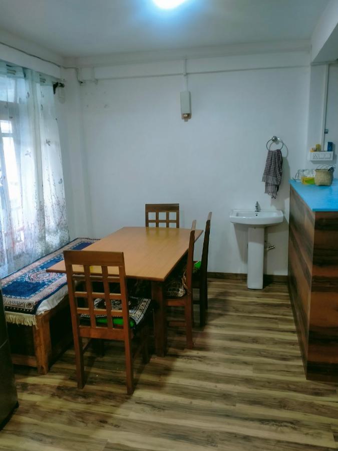 Ajit Homestay, Darjeeling Дарджилинг Экстерьер фото
